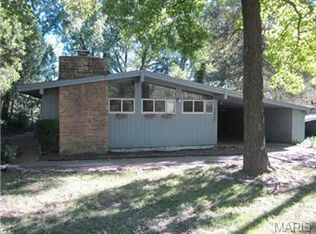 1627 Liggett Dr, Saint Louis, MO