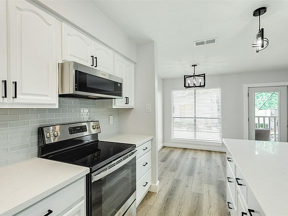3rd image of 3220 69th St APT F5