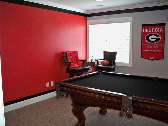 Wonderful Rec Room - Space for all your "Toys"