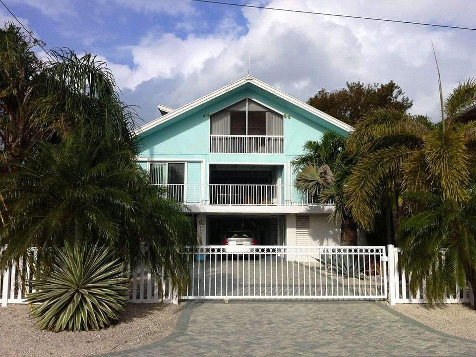 1st image of 158 Jasmine St