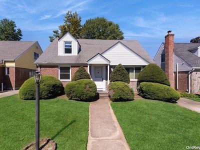 109 Devonshire Drive, New Hyde Park, NY, 11040