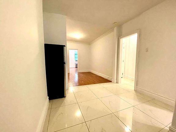 3rd image of 632 President St #2A