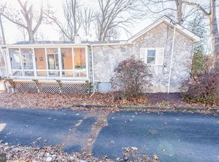 513 Eggerts Crossing Rd, Ewing, NJ 08638
