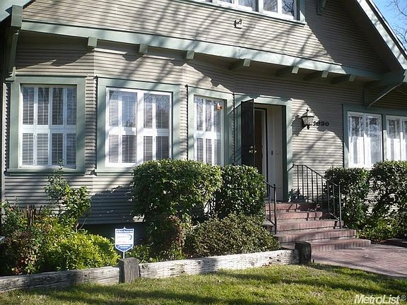 3rd image of 1630 N San Joaquin St