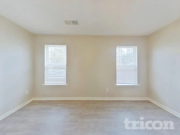 3543 Arvin Dr — Photo 6