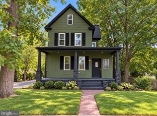 233 Elm St, Westville, NJ 08093
