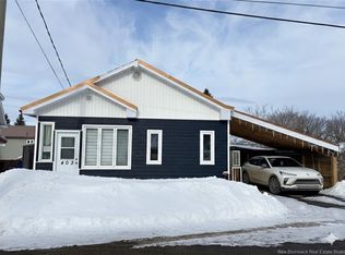 403 Wallace St, Dalhousie, NB E8C 2W2