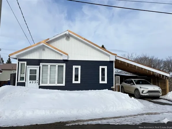 403 Wallace St, Dalhousie, NB E8C 2W2