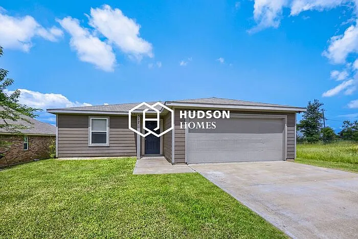 3 bed, 2.0 bath, 1510 sqft, $1,375 — Photo 1