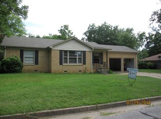 1931 Pickwick Ln, Tyler, TX 75701
