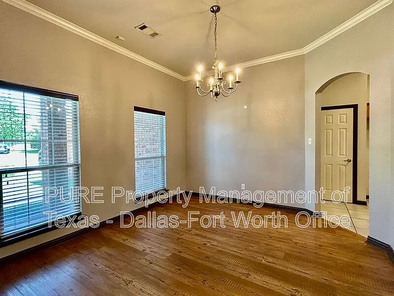 629 Madeline Ct — Photo 11