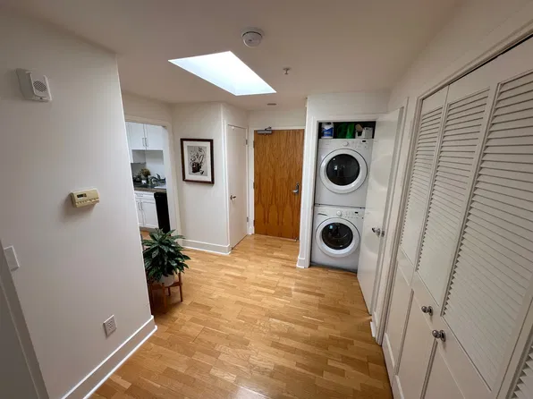 (undisclosed Address), San Francisco, CA 94114