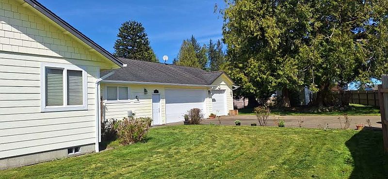 5th image of 10 Spruce Court