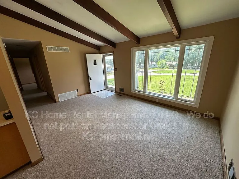 6103 N Garfield Ave — Photo 12