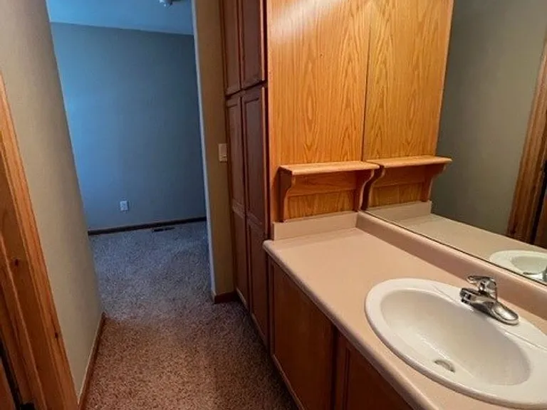 592 Meadow Wood Cir — Photo 12