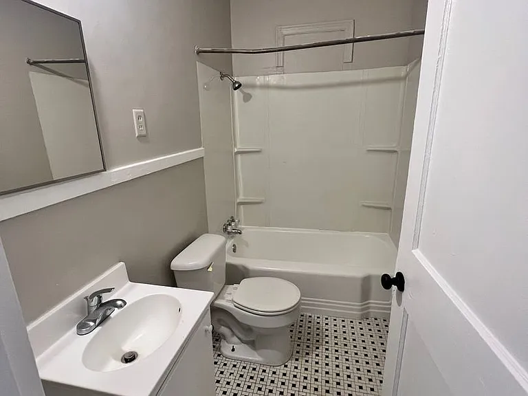7844 Harrold Cv — Photo 3