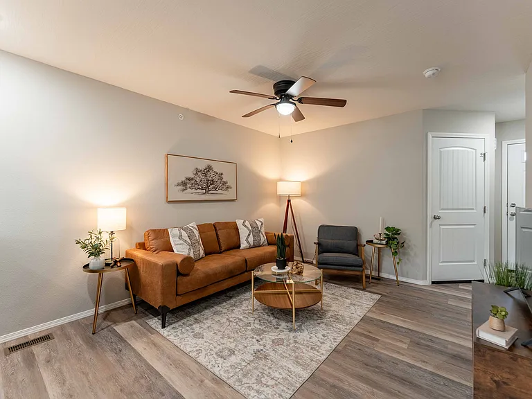 Oakwood Heights Townhomes — Photo 47