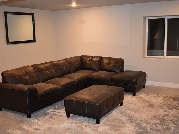 3rd image of 5156 Roundhouse Dr #1