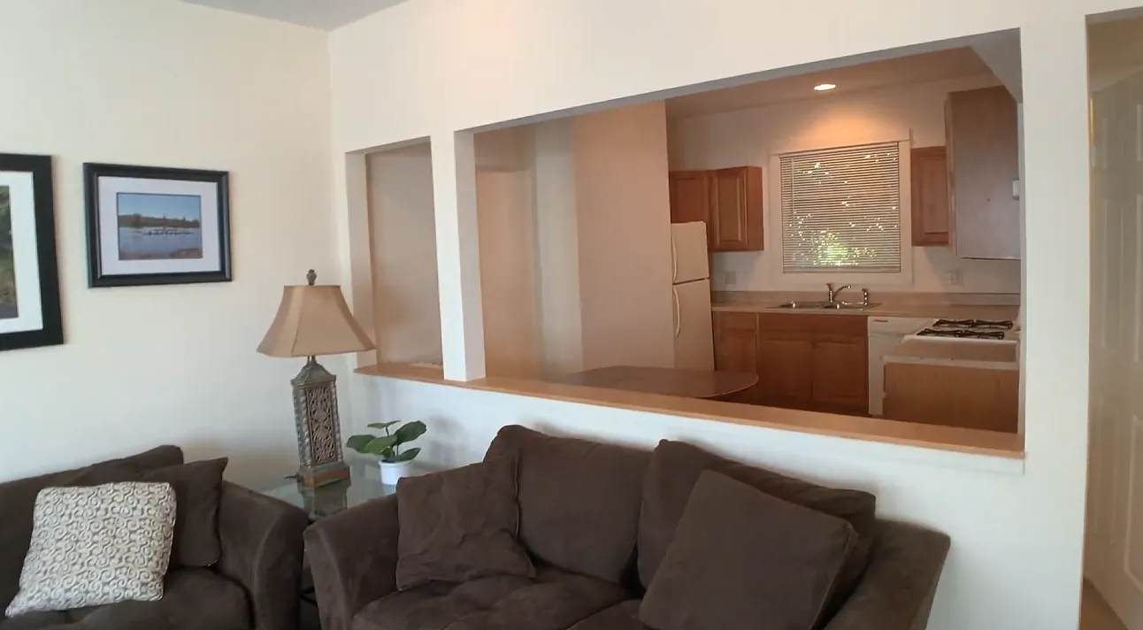 202 Williams Street - 2 — Photo 3
