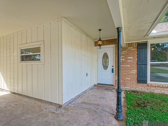 4th image of 9833 Banway Dr