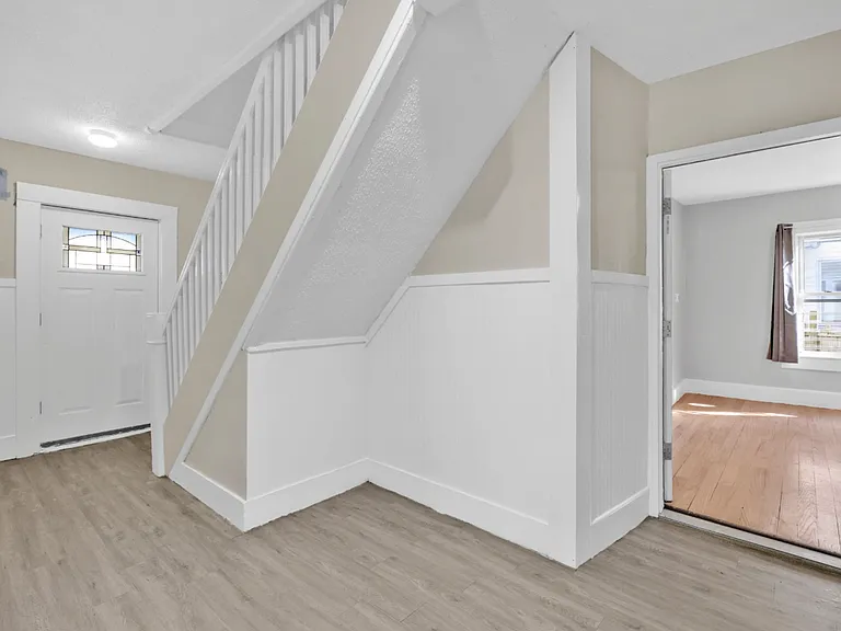 106 Malden St — Photo 13
