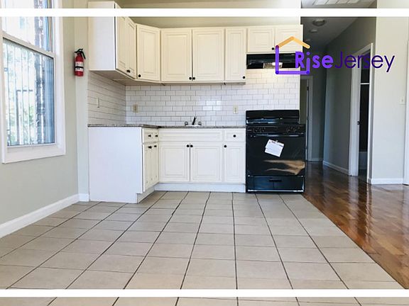2nd image of 329 S Orange Ave #3A