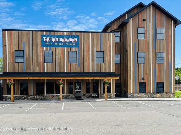 2nd image of 6064 River St #302