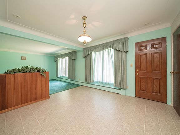 5th image of 3312 Saint Antoine Ave