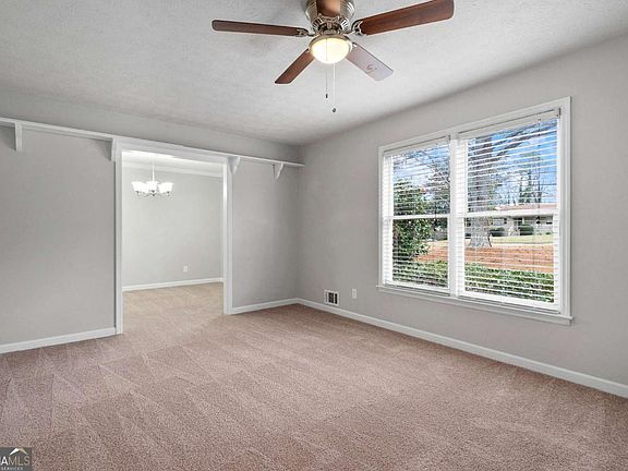 3rd image of 2037 Englewood Way