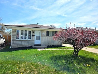 19572 Williamson St, Clinton Township, MI, 48035