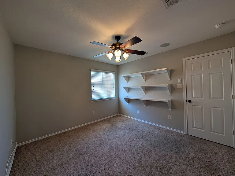 2937 Post Oak Cir — Photo 27