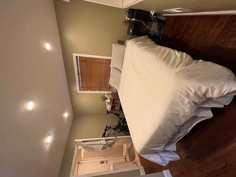 735 Somerville Ave #1 — Photo 8