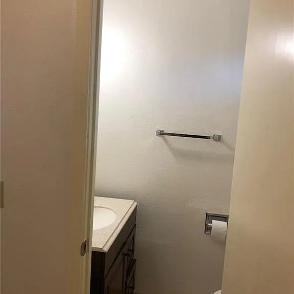 400 W Jackson Ave — Photo 18
