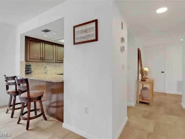 4604 Flagship Dr APT 406, Fort Myers, FL 33919