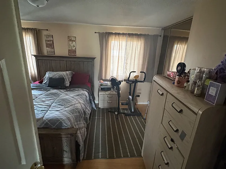 45 Hansen Rd E — Photo 15