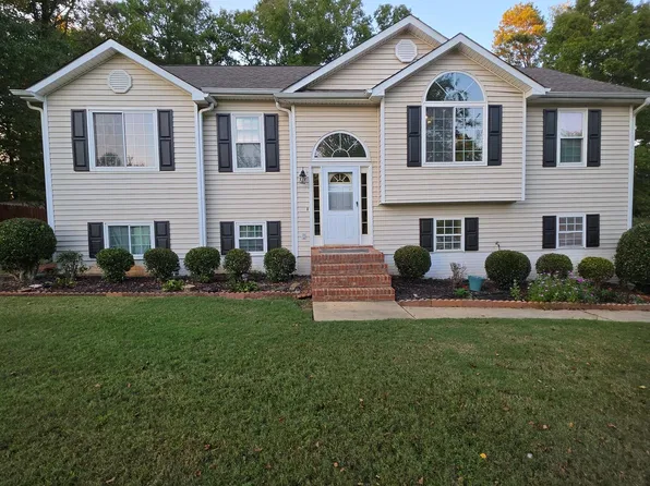 150 Huntington Ct, Newnan, GA 30265