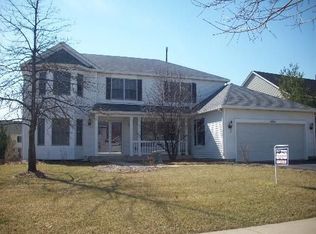 1221 Saddle Ridge Trl, Cary, IL 60013
