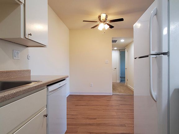 3rd image of 420 Alameda Del Prad #410-O