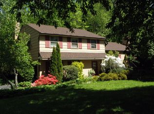 49 Oakland Dr, Downingtown, PA 19335