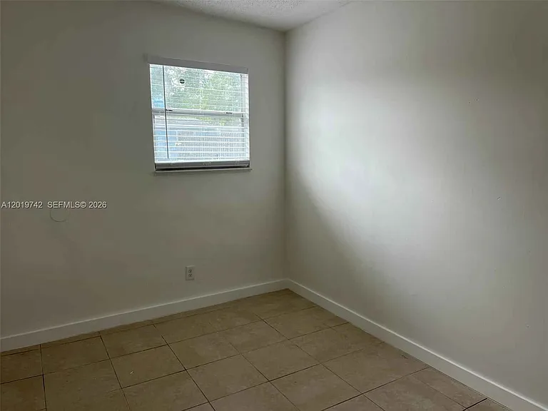4245 NW 24th Ave — Photo 12