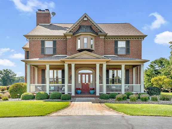 3rd image of 68555 Oak Rd