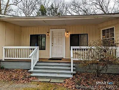1 bed, 1.0 bath, 1000 sqft, $2,400 — Photo 2