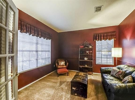 5th image of 1709 Big Bend Dr