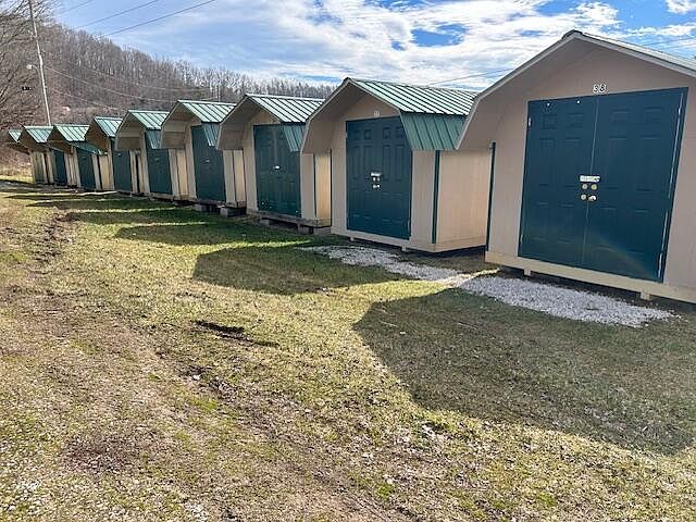 1st image of 5986 Highway 421 N