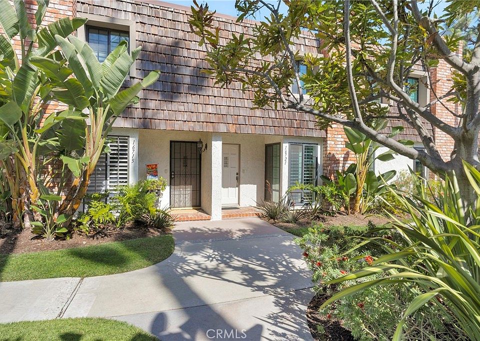 1st image of 16721 Castaway Ln