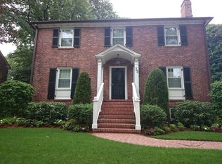 39 Marshal St, Brookline, MA 02446