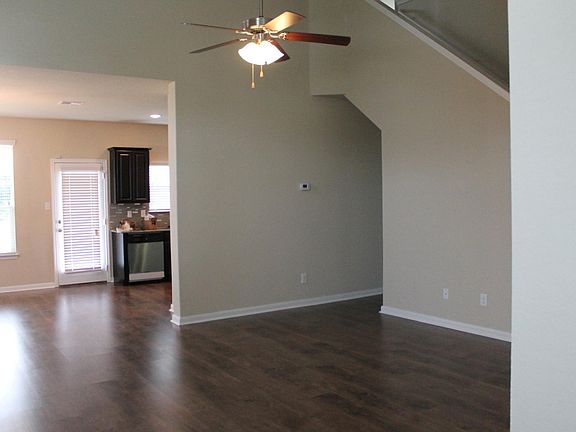 3rd image of 311 Escarpment Oak