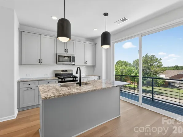 1614 Spring St #Eqx1874, Charlotte, NC 28206