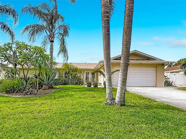 14482 110th Ter, Largo, FL 33774