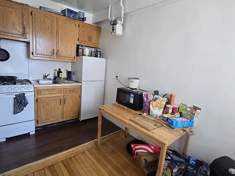 455 W 34th St #9BC — Photo 7